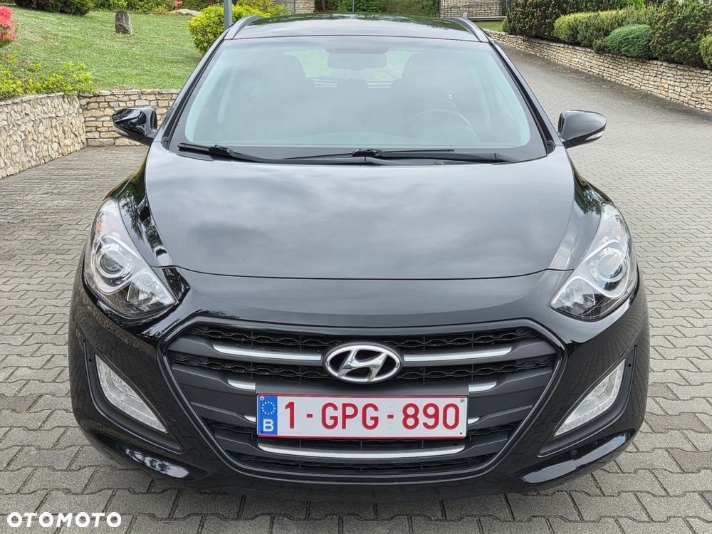 Hyundai i30 Kombi 1.6 GDi DCT Premium - 16
