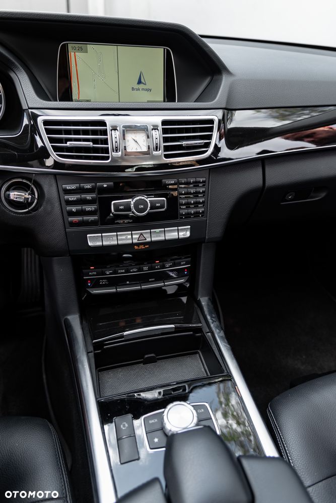 Mercedes-Benz Klasa E 350 4Matic BlueEFFICIENCY 7G-TRONIC - 26