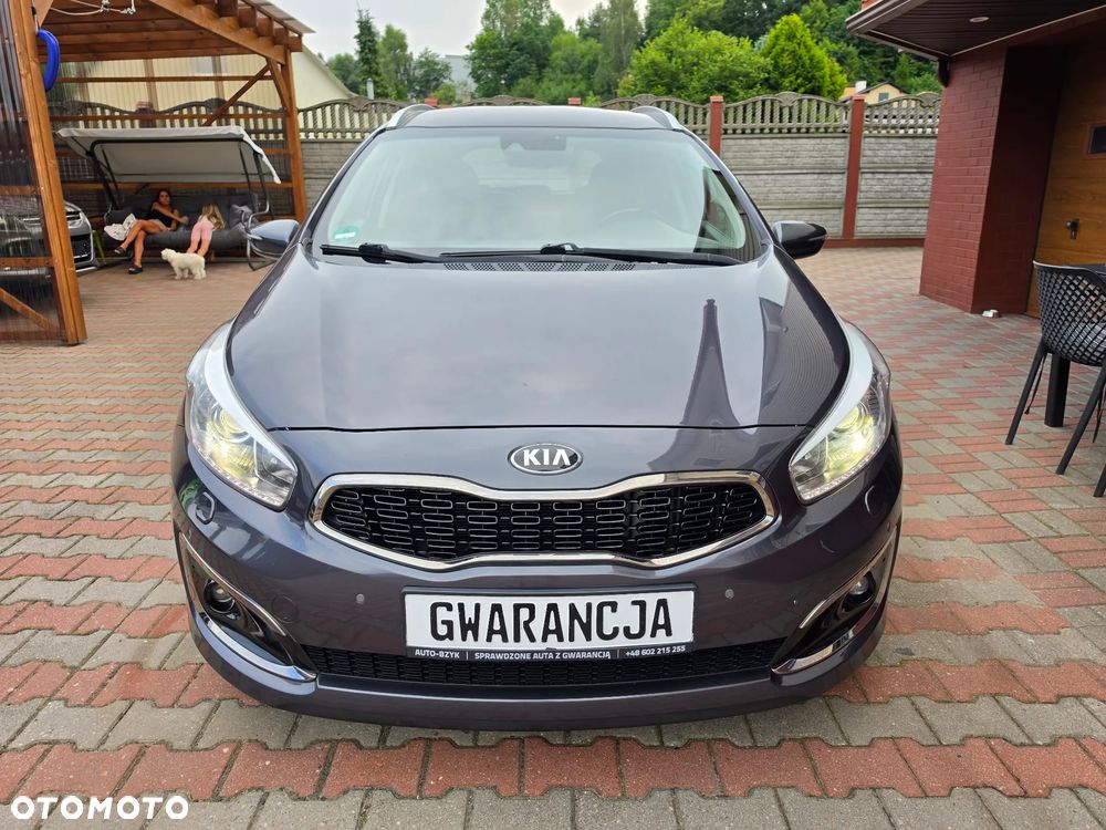 Kia Ceed 1.6 CRDi 136 ISG Platinum Edition - 3