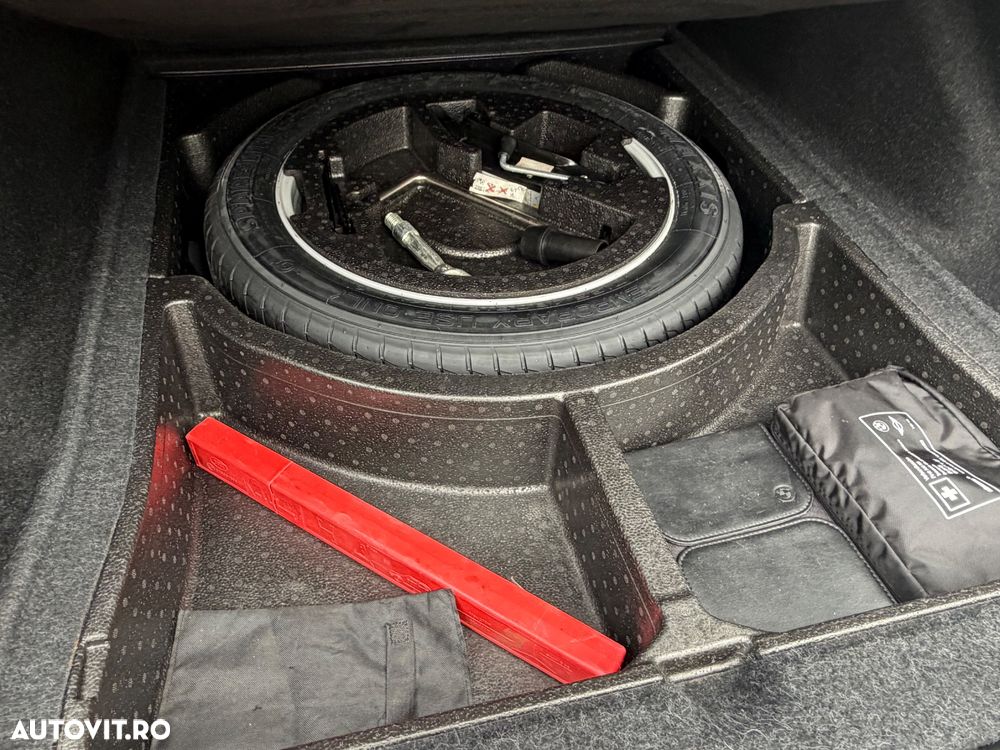 BMW Seria 5 530i xDrive Aut. Sport Line - 35