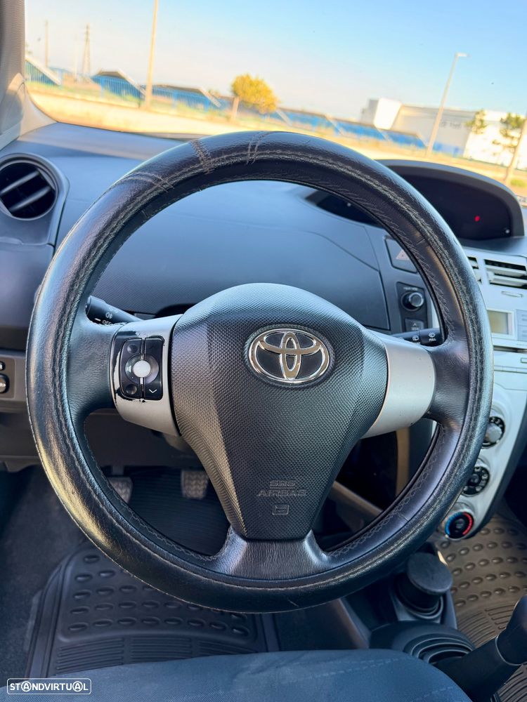 Toyota Yaris 1.4 D-4D Sol AC+VSC - 13