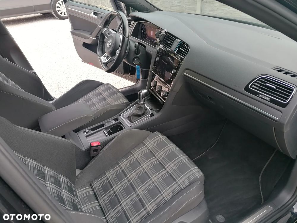 Volkswagen Golf GTD (BlueMotion Technology) DSG - 12