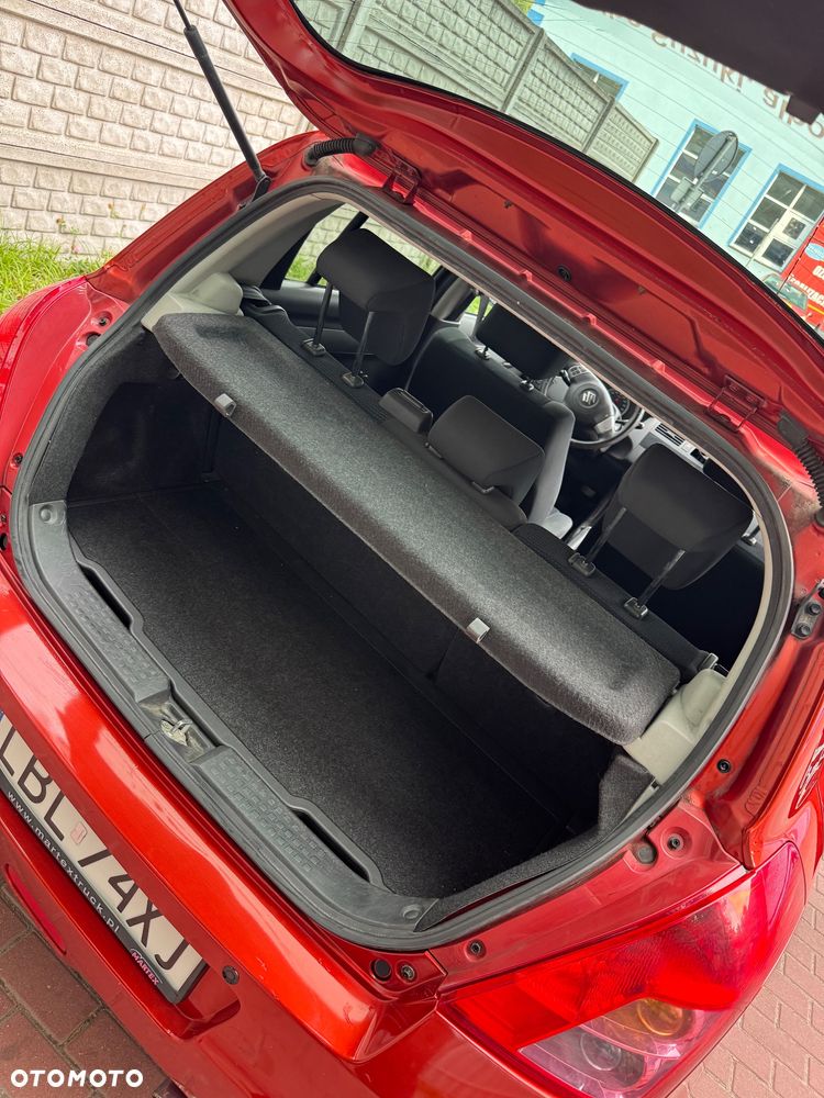 Suzuki Swift 1.3 JB Edition - 10