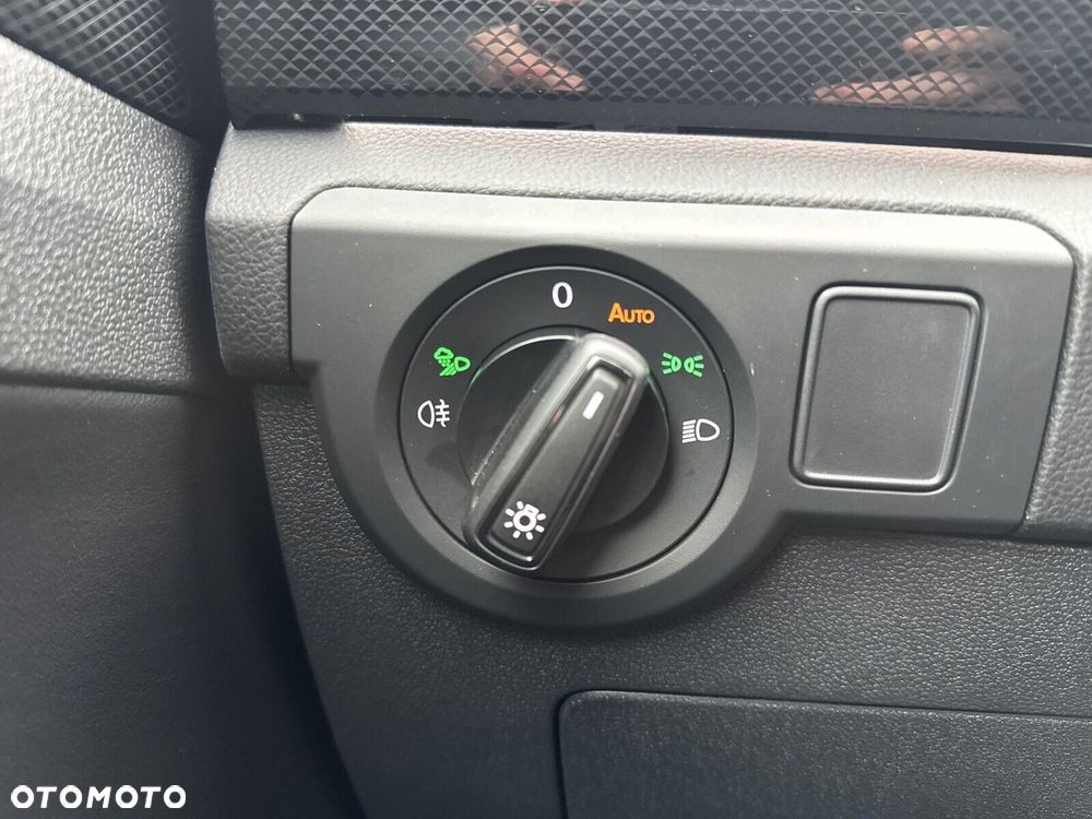 Volkswagen T-Cross - 25