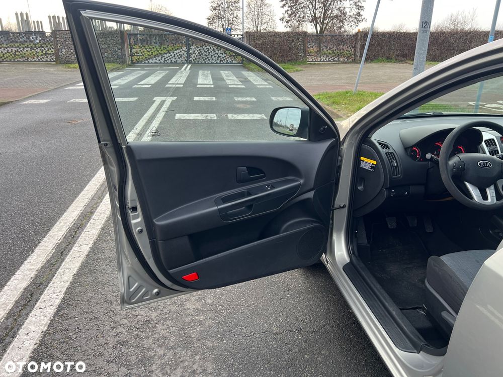 Kia Ceed 1.4 CVVT Vision - 15