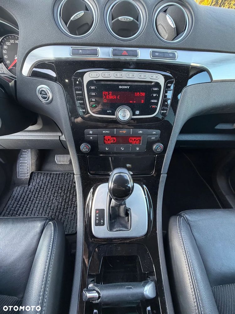 Ford S-Max 2.0 TDCi DPF Titanium MPS6 - 29