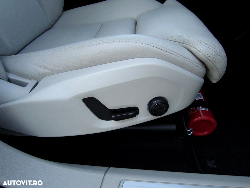 Volvo XC 60 D4 Geartronic Momentum - 25