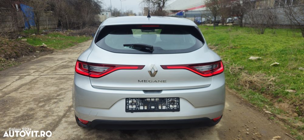 Renault Megane ENERGY TCe 100 INTENS - 9