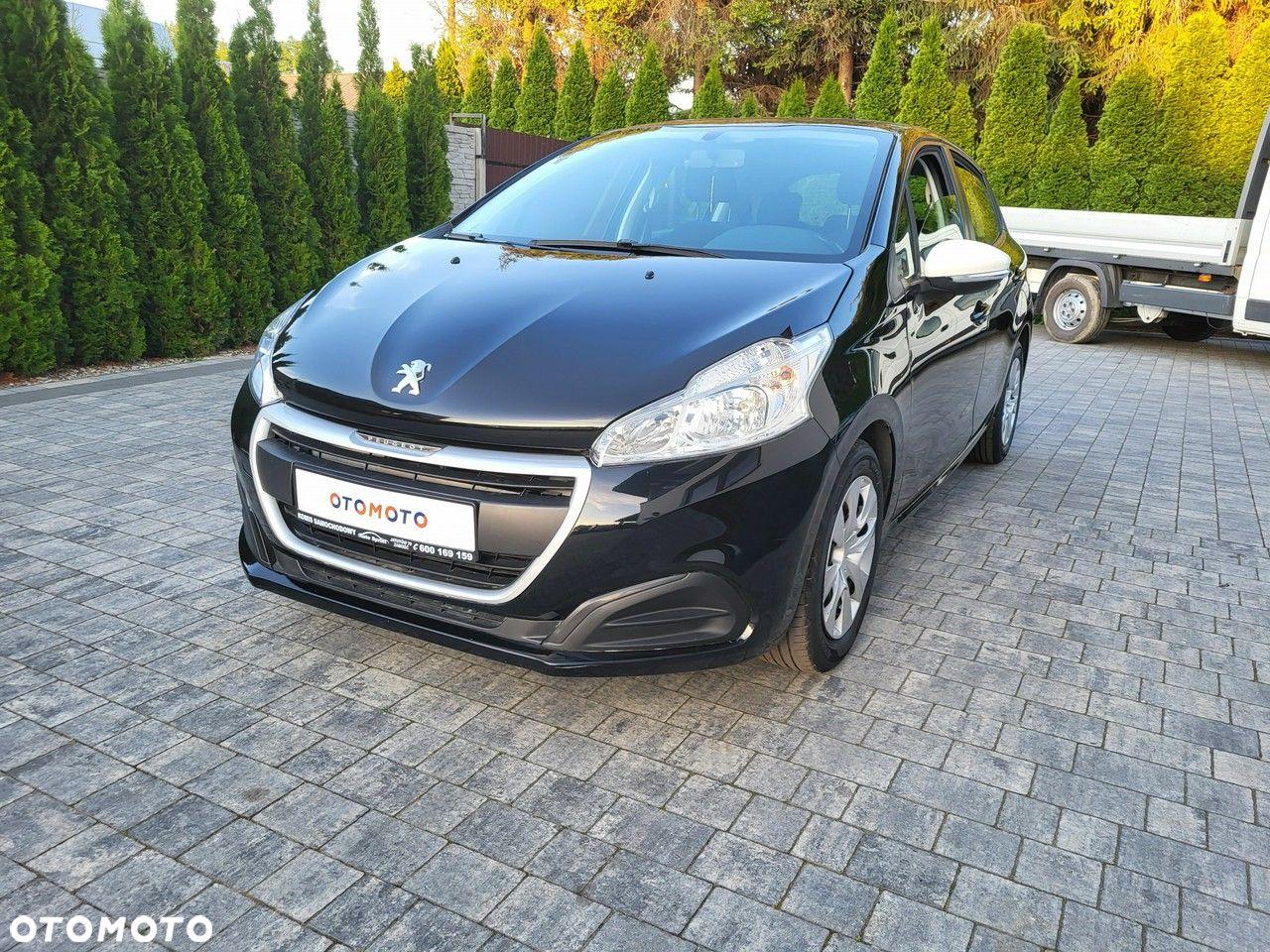Peugeot 208 - 2