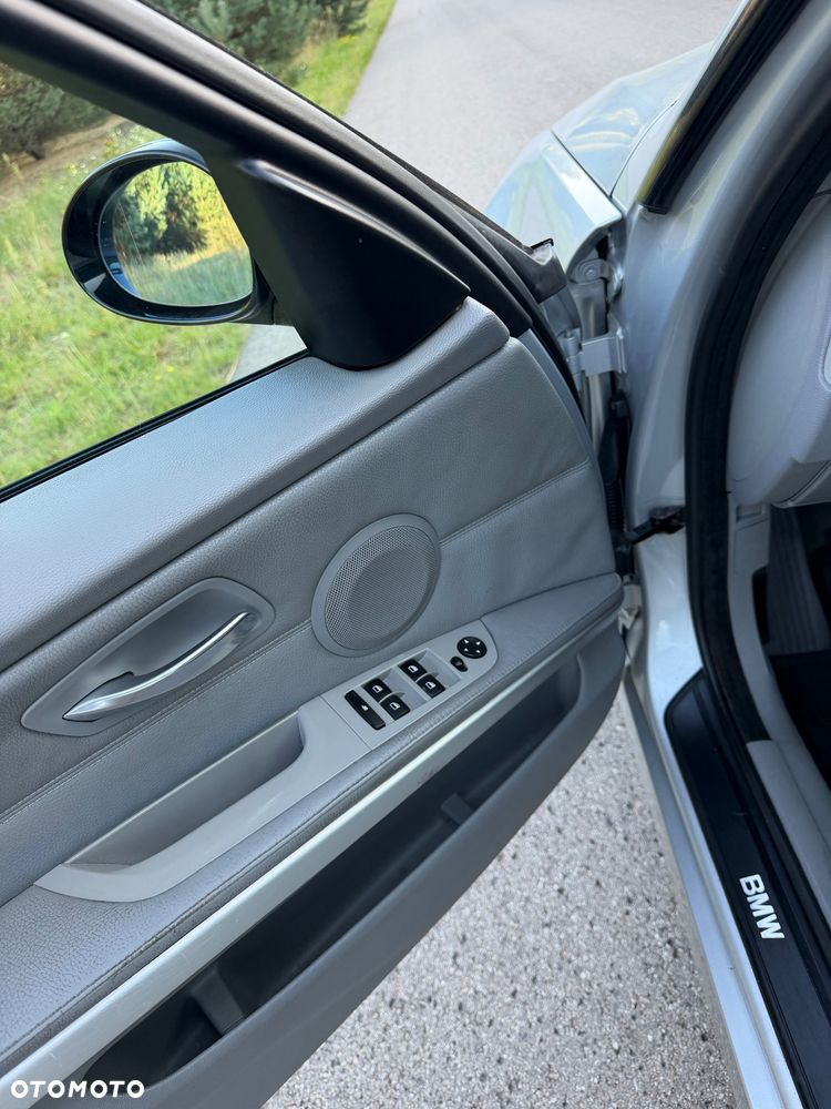 BMW Seria 3 318d - 12