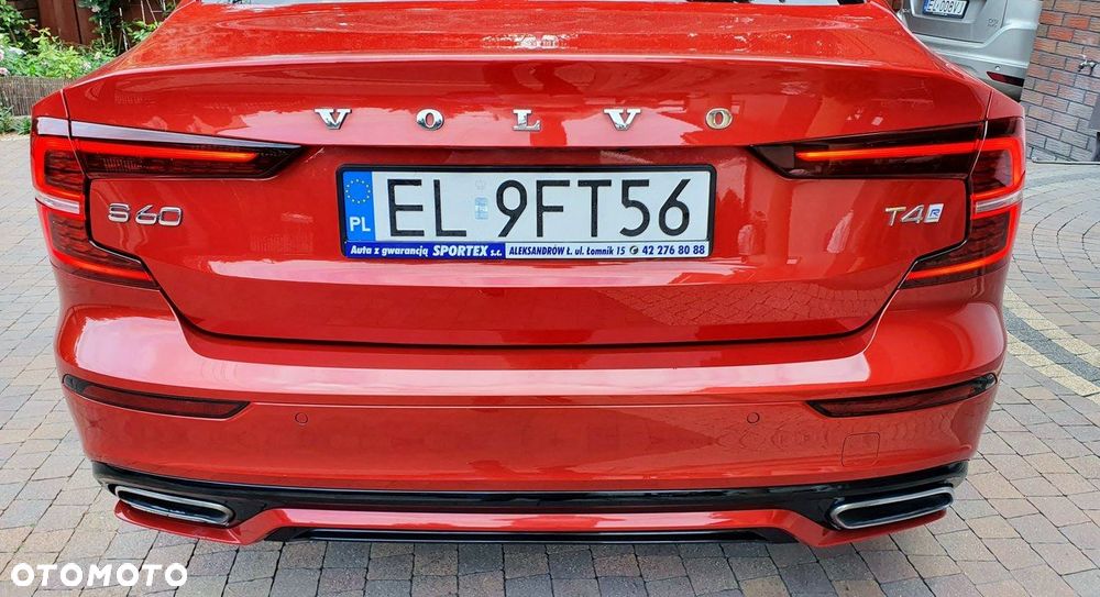 Volvo S60 T4 R-Design - 14
