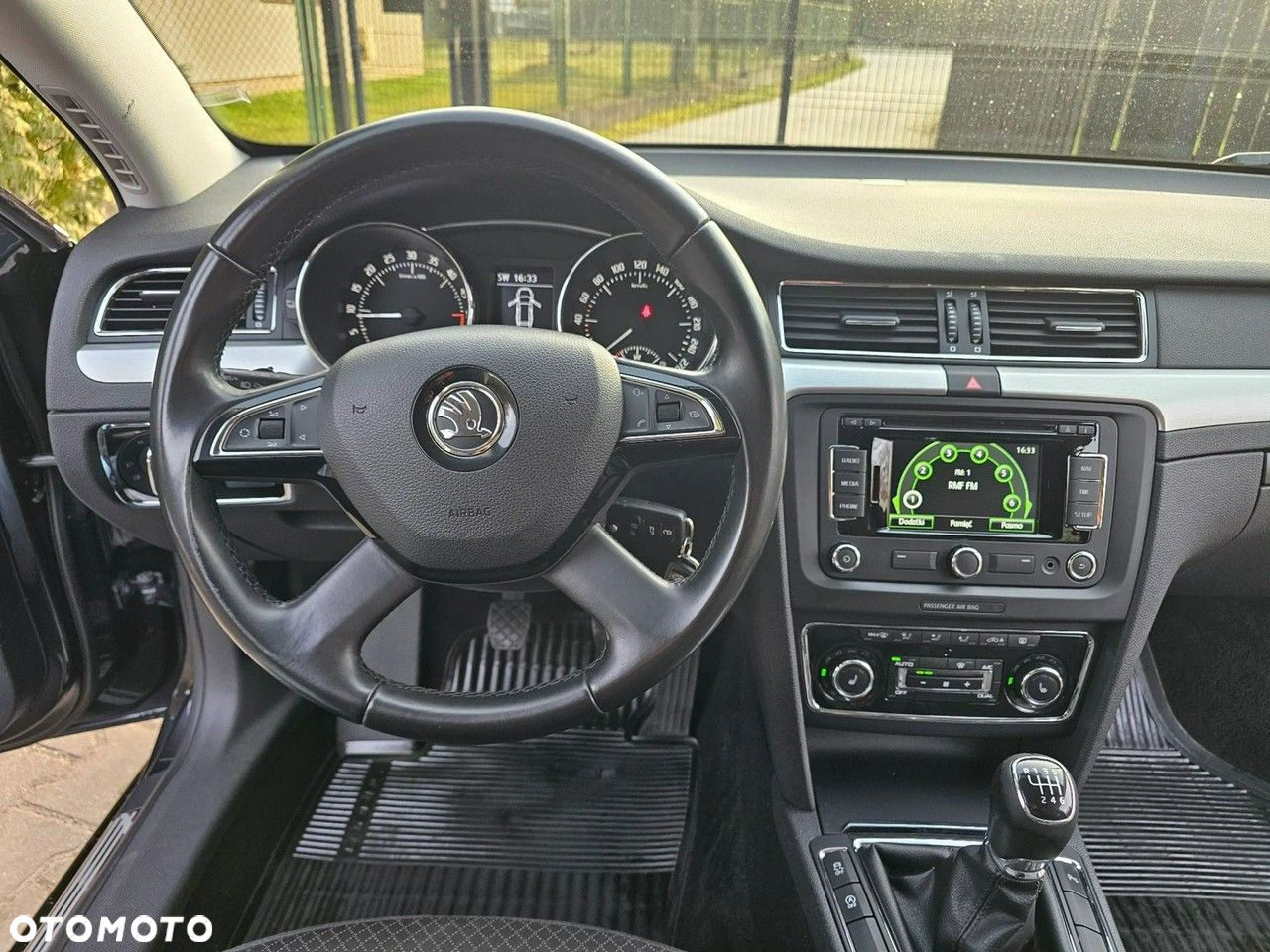 Skoda Superb 2.0 TDI Elegance - 14