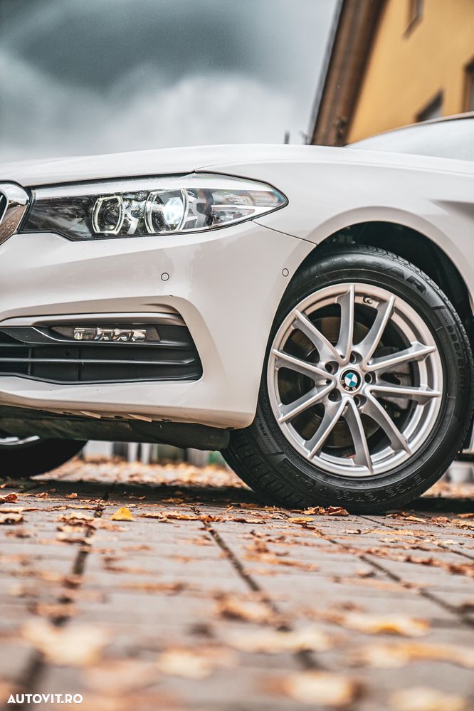 BMW Seria 5 520d xDrive Touring Aut. - 12