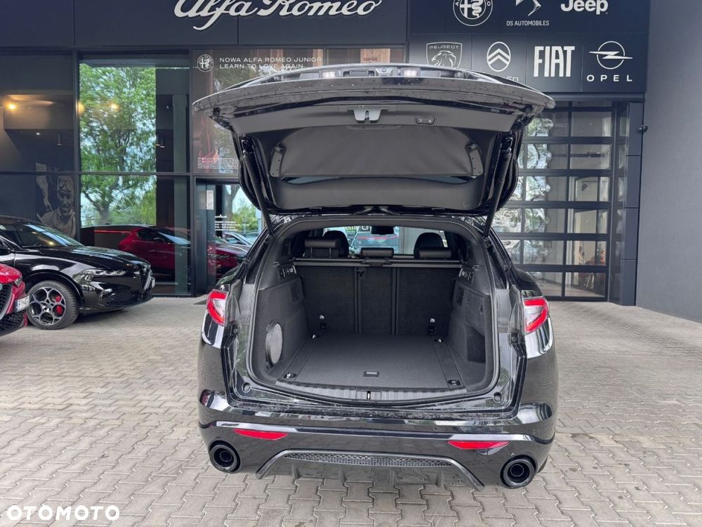 Alfa Romeo Stelvio - 9