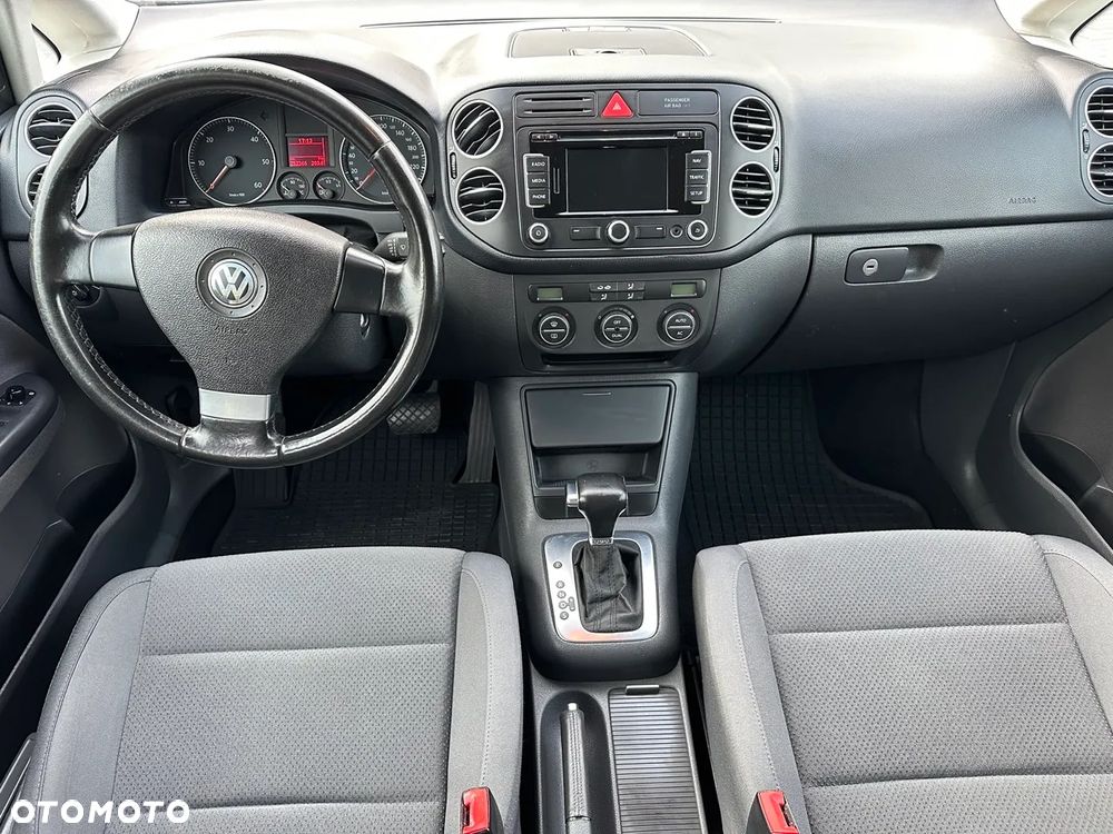 Volkswagen Golf Plus 1.9 TDI Sportline DSG - 14