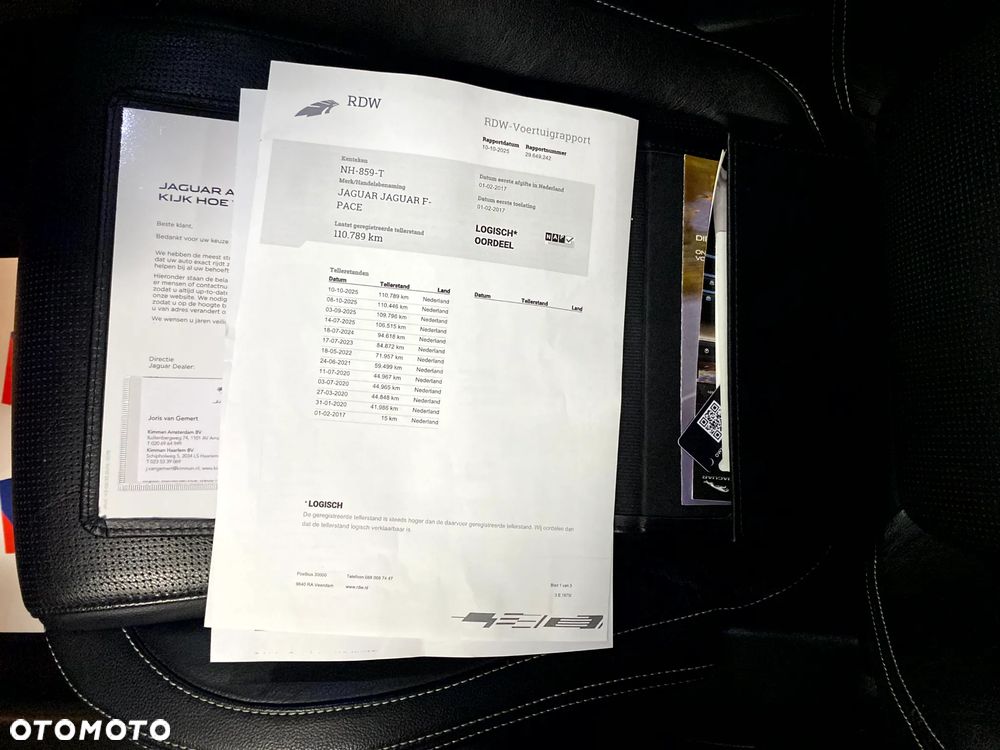 Jaguar F-Pace 20d AWD R-Sport - 30