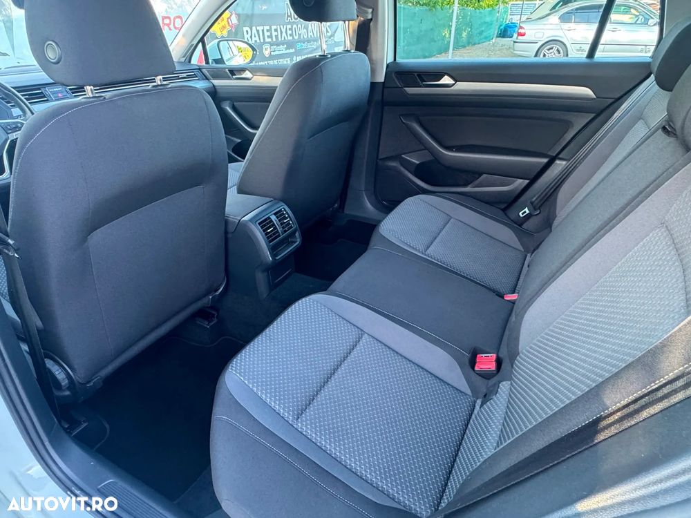 Volkswagen Passat 2.0 TDI SCR Business - 10