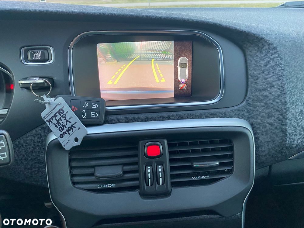 Volvo V40 D3 Geartronic RDesign - 5