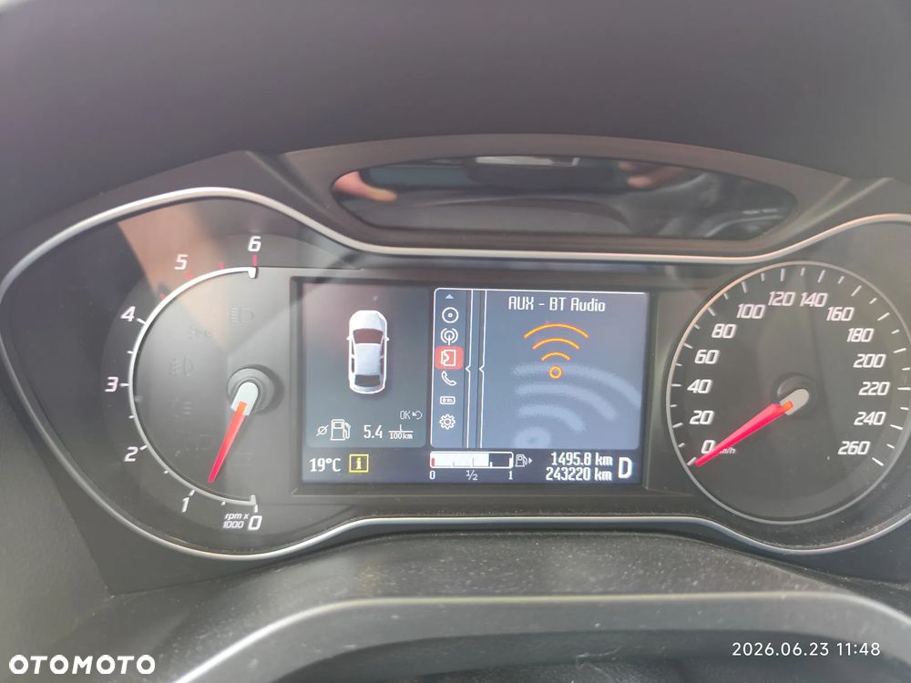 Ford S-Max 2.0 TDCi DPF Champions Edition - 29