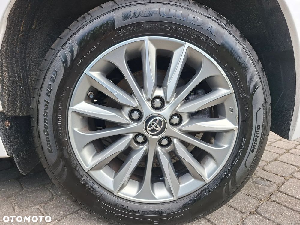 Toyota Verso 1.6 D-4D Premium - 19
