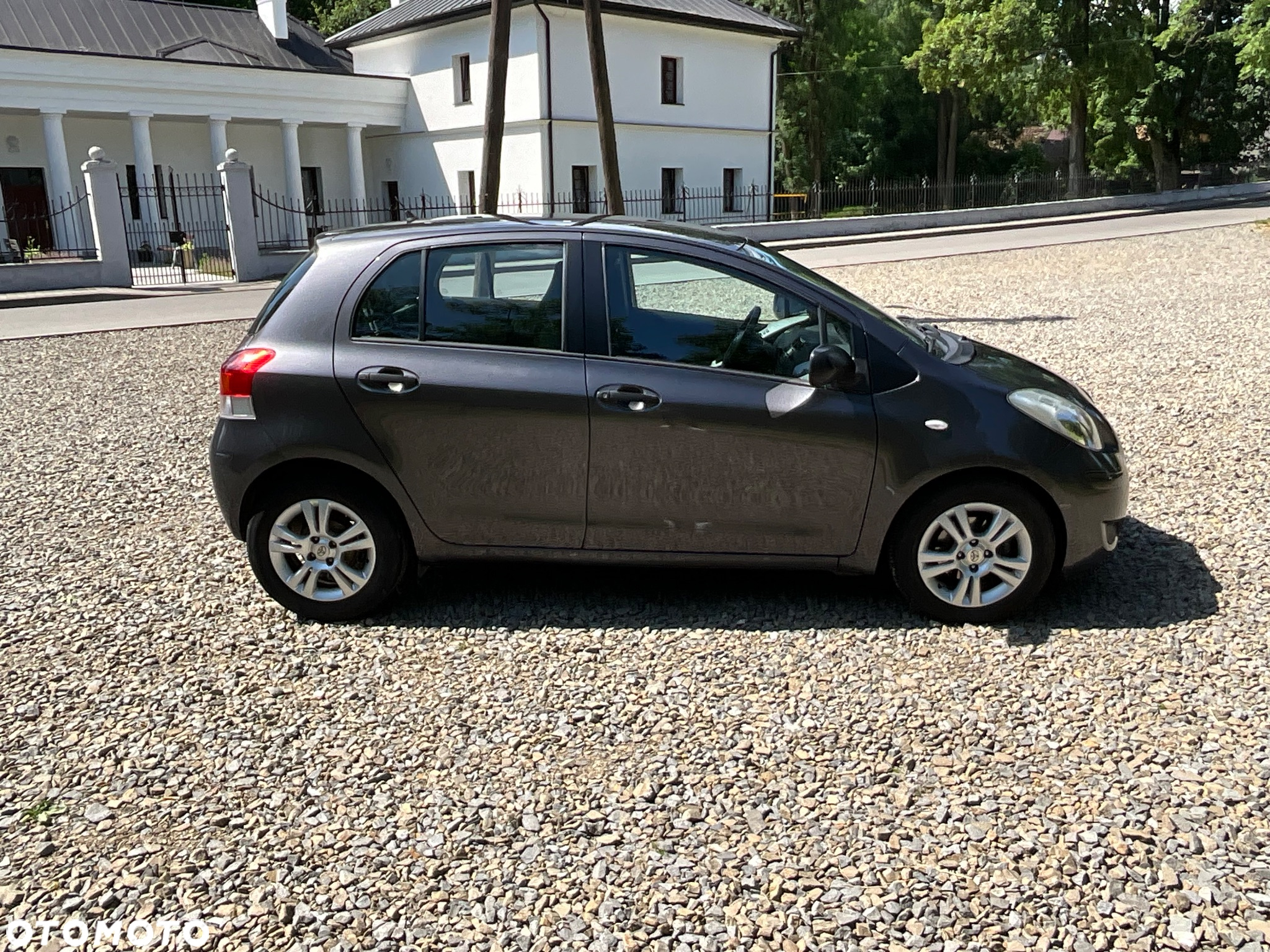 Toyota Yaris 1.4 D-4D Luna - 4