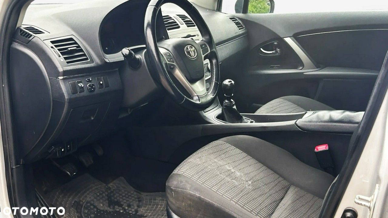 Toyota Avensis 1.6 Active - 7