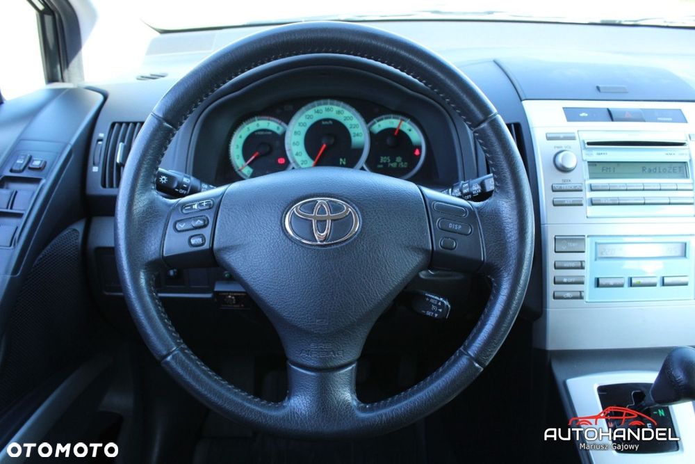 Toyota Corolla Verso - 12