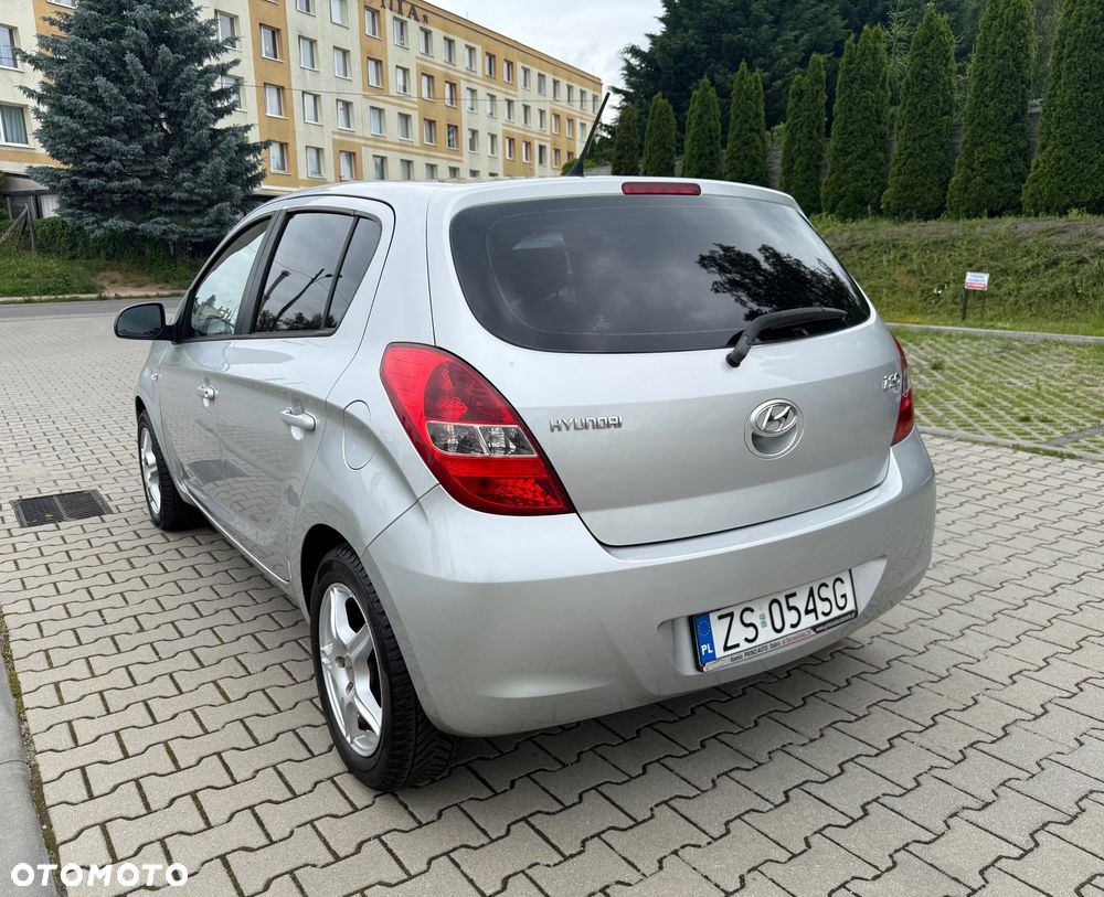 Hyundai i20 1.2 Comfort - 20