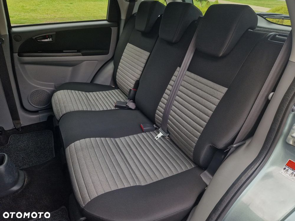 Suzuki SX4 1.6 Comfort Plus 4WD - 25