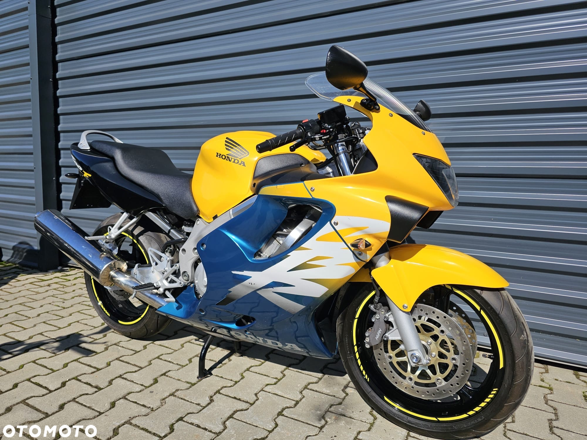 Honda CBR - 2