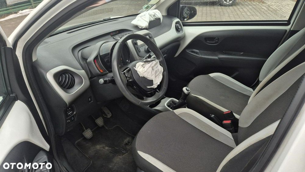 Toyota Aygo 1.0 VVT-i Sprint EU6 - 11