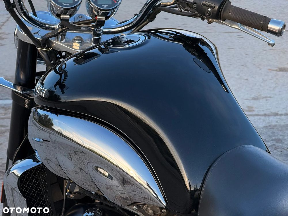 Triumph Rocket - 24