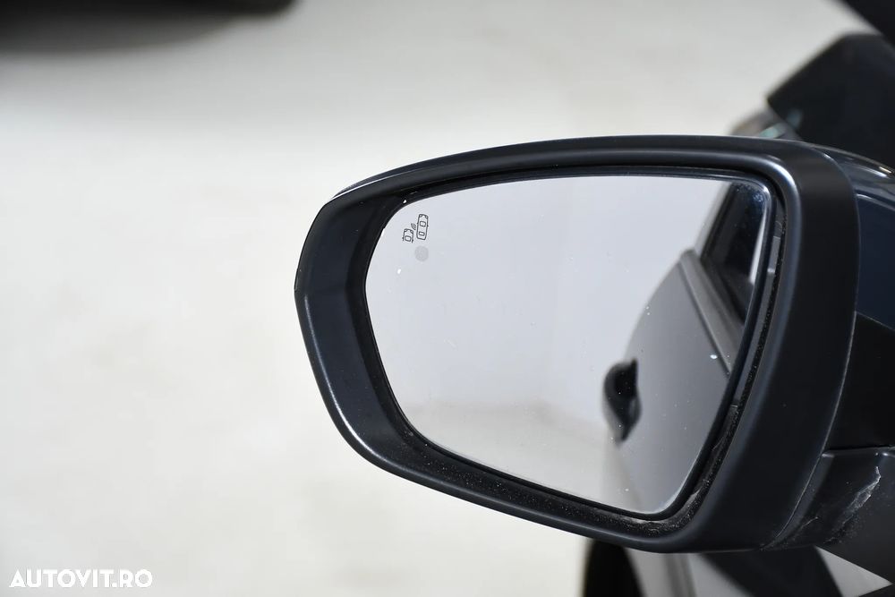 Peugeot 3008 PureTech 130 Stop & Start GPF EAT8 Allure - 18