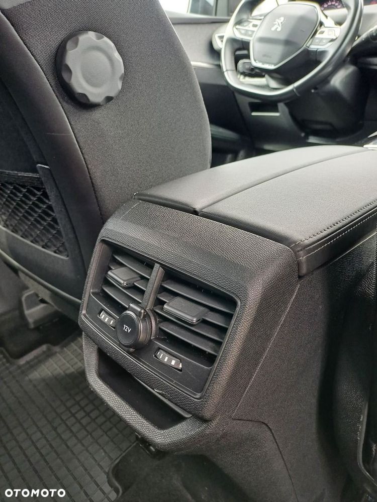 Peugeot 3008 - 31