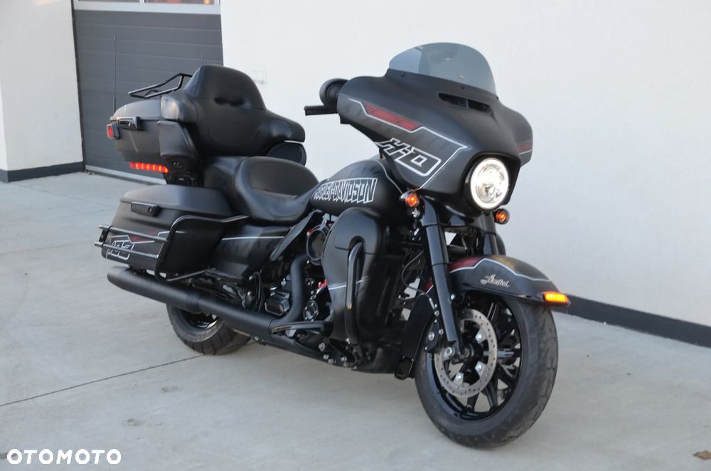 Harley-Davidson Touring Electra Glide - 18