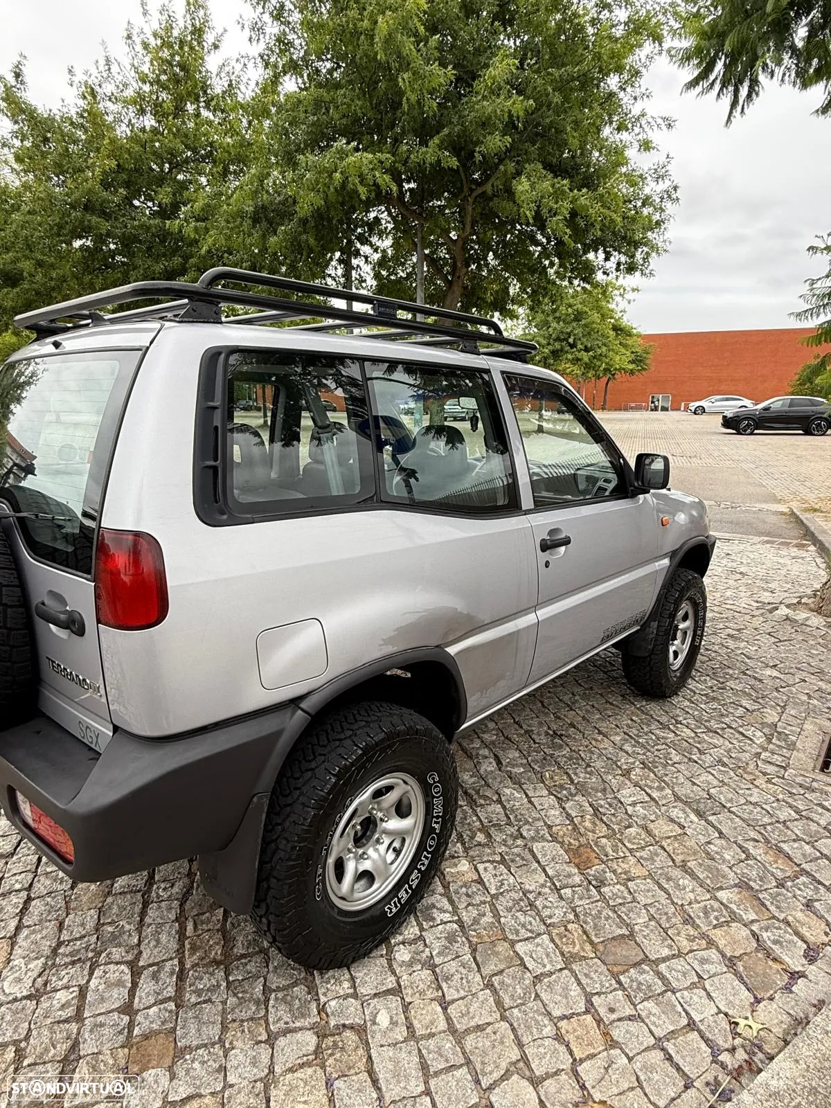 Nissan Terrano II 2.7 SGX - 11