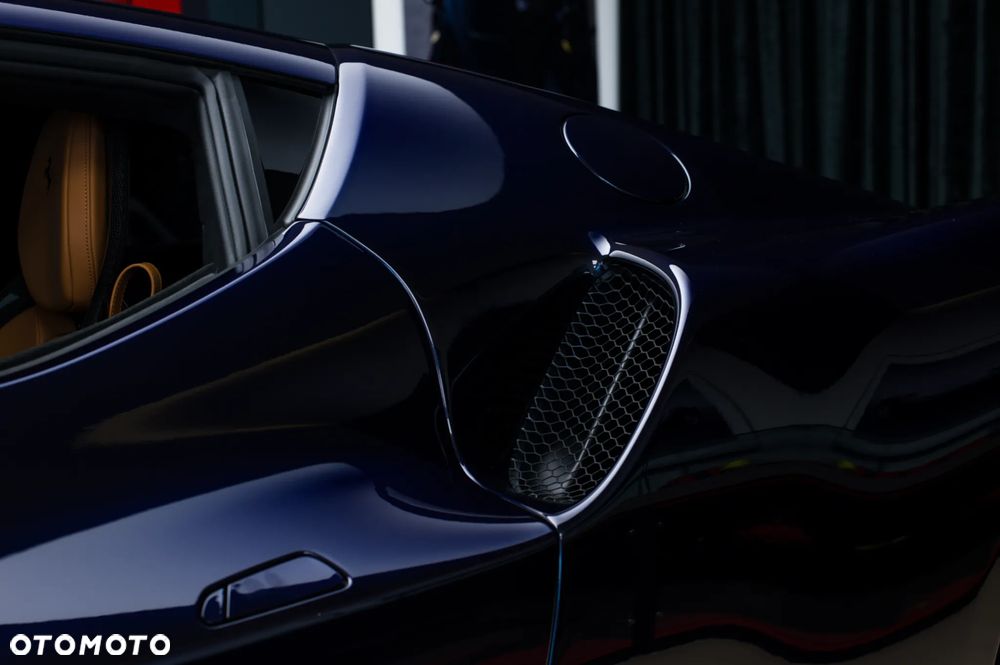 Ferrari 296 GTB - 15