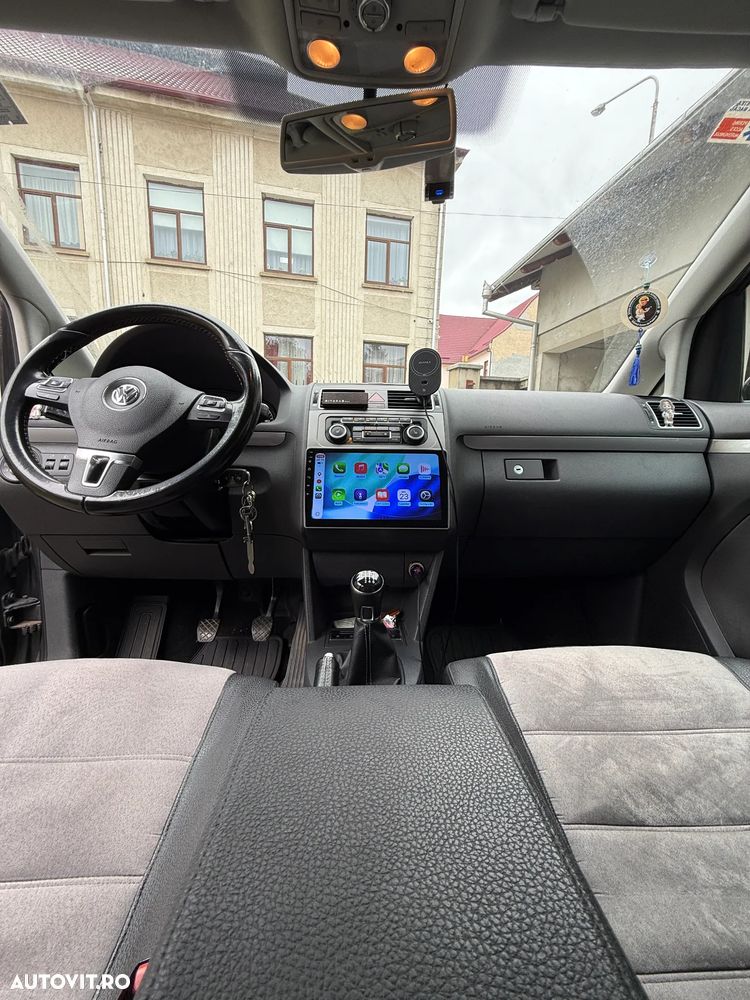 Volkswagen Touran - 7