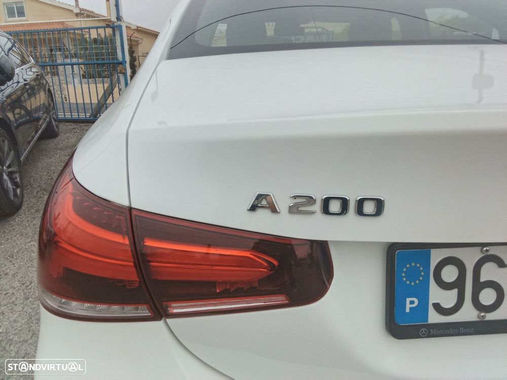 Mercedes-Benz A 200 Limousine AMG Line Aut. - 5