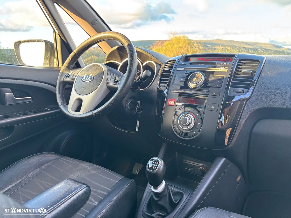 Kia Venga 1.4 CRDi TX ISG - 22