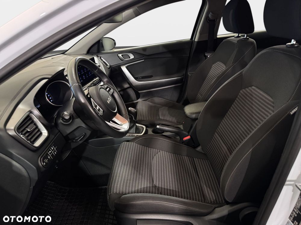 Kia Ceed 1.5 T-GDI M - 28