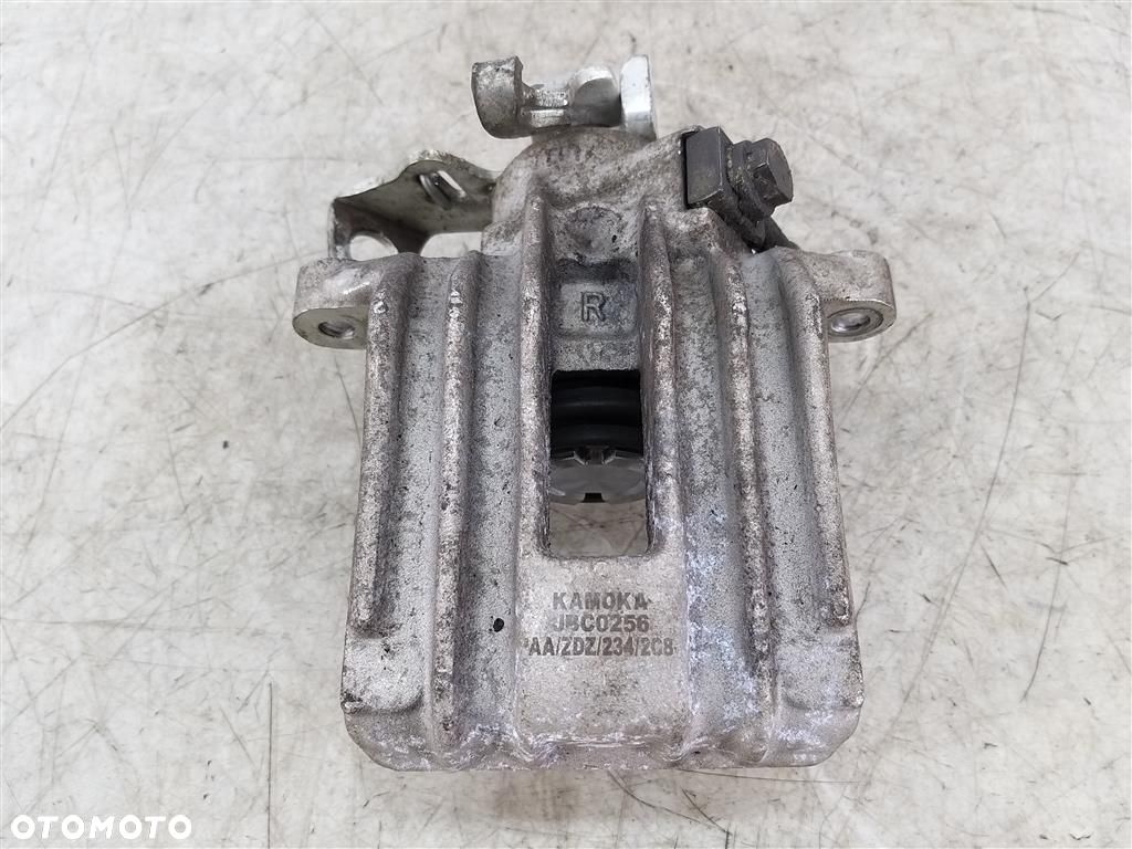 Zacisk hamulcowy tył prawy Audi A3 8L 1.8 20V TURBO 1996-2003 KAMOKA 3DRZWI - 1