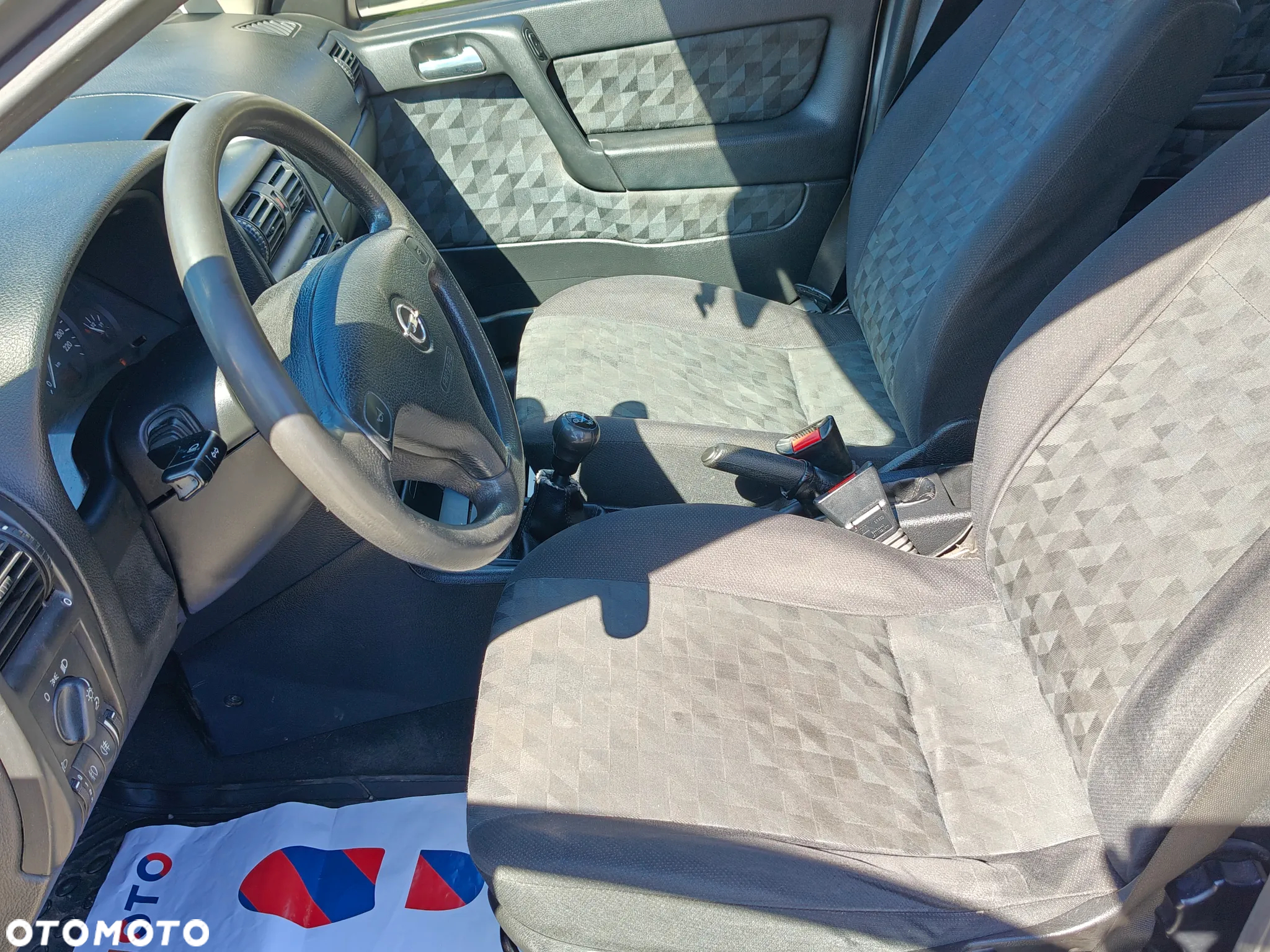 Opel Astra 1.6 Base - 7