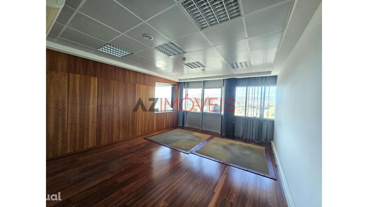 ARRENDA-SE ARMAZÉM EM AUTOGUIA - Grande imagem: 2/36