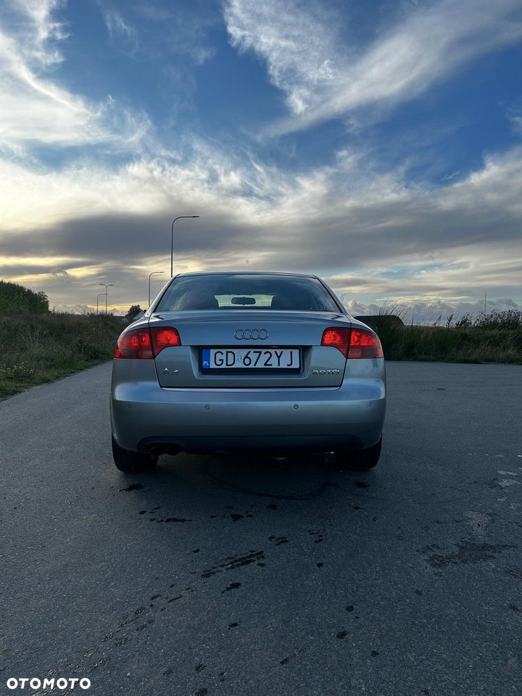 Audi A4 Limousine 2.0 TDI DPF - 7