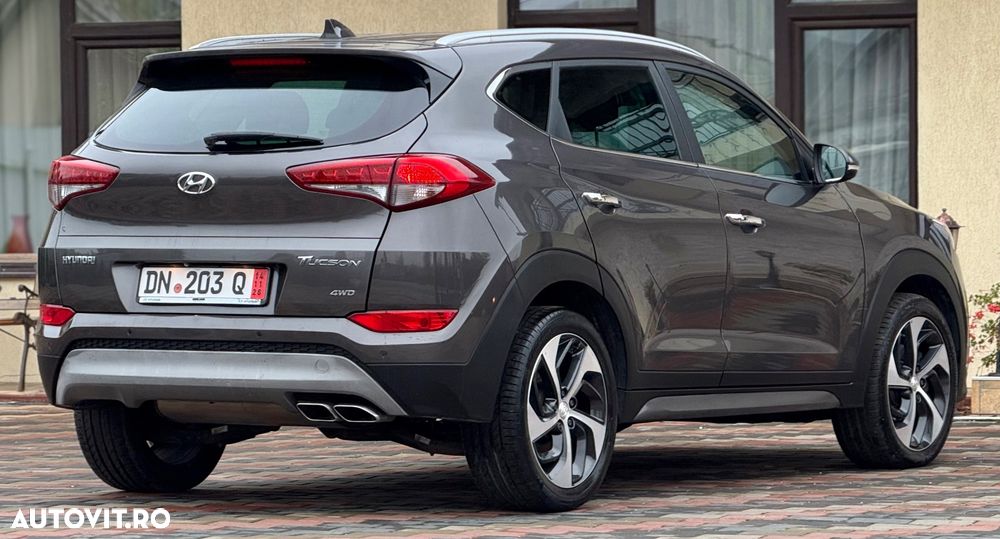 Hyundai Tucson 2.0 CRDI 4WD Premium - 5