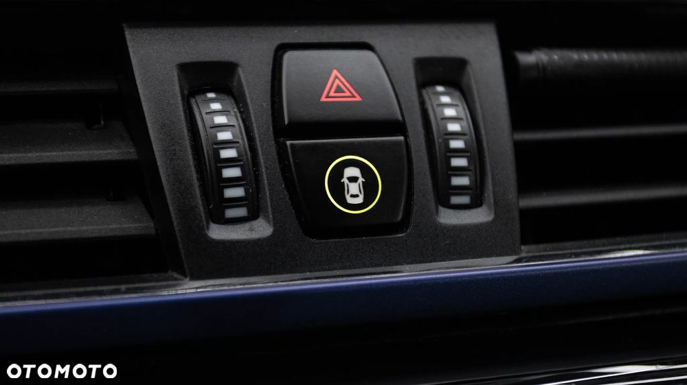 BMW X1 xDrive20i M Sport - 21