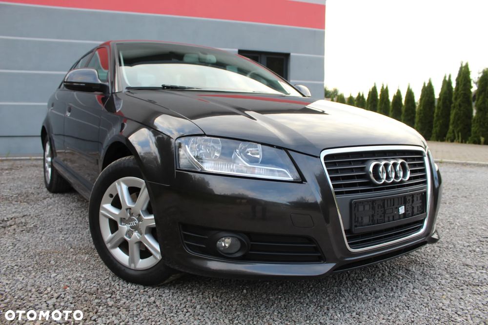 Audi A3 Sportback - 2
