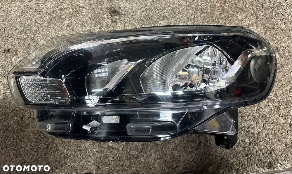 TOYOTA PROACE LAMPA LEWA BI XENON LED 9808589980 - 1