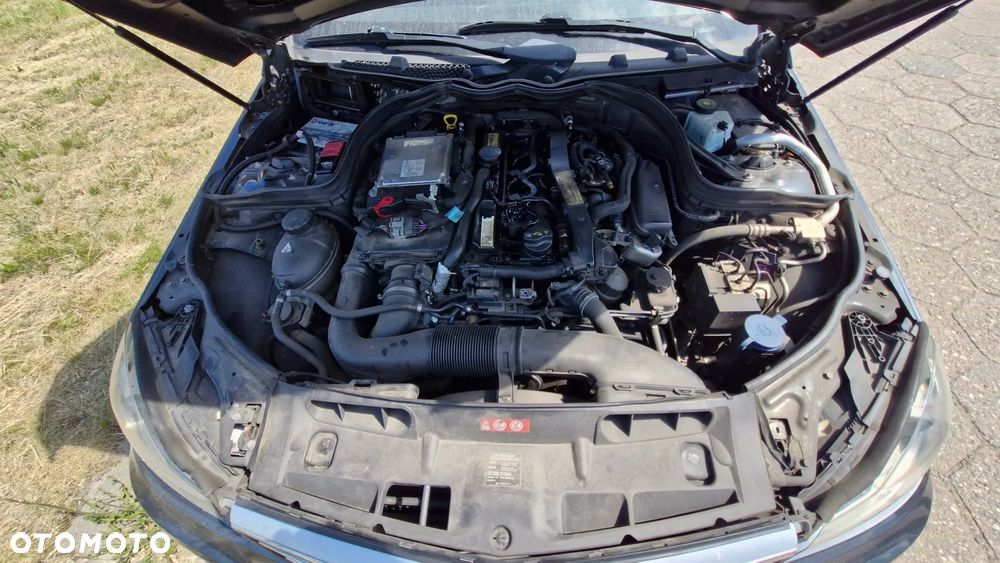 Mercedes-Benz Klasa C 220 CDI Edition - 20